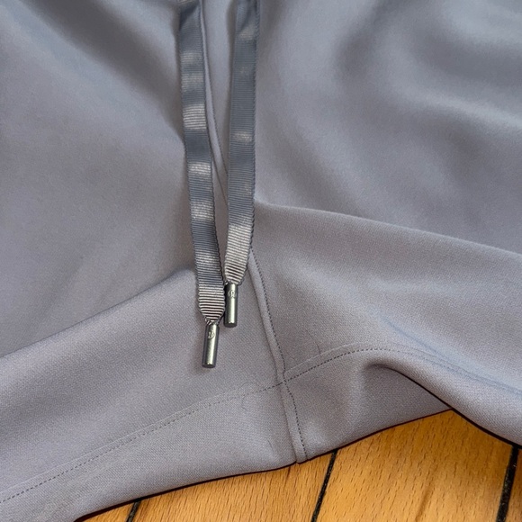 Lululemon on the fly Jogger - Picture 8 of 11